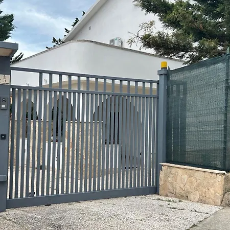 Maryam Guest house